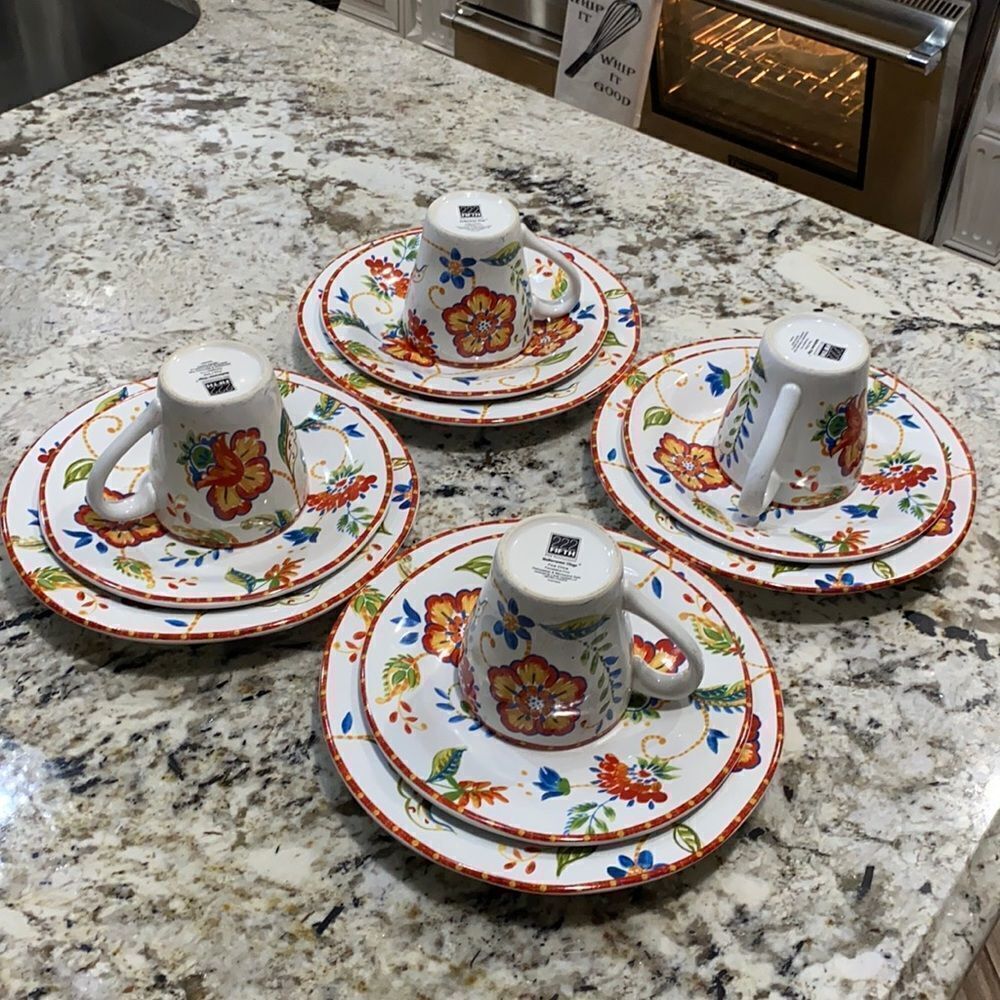 🔥Host Pick🔥 ❤️222 Fifth Porceline Dinner Set ❤️